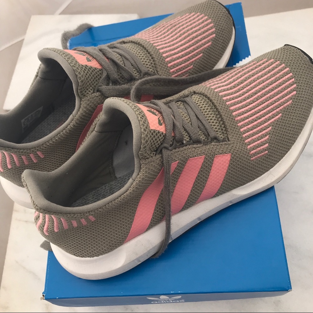Adidas Swift Olive and Pink size 9 like NEW
